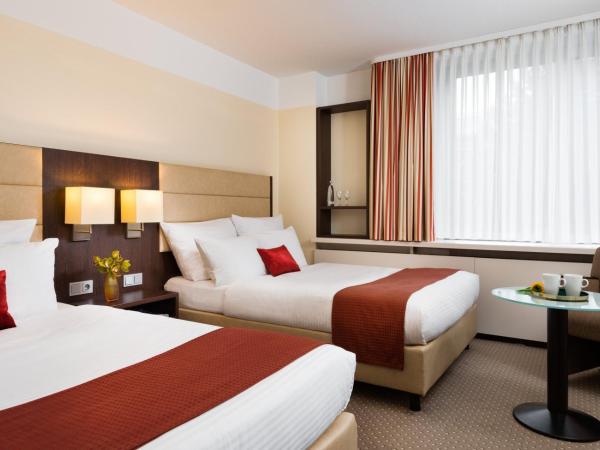 Leonardo Hotel Munich Arabellapark : photo 4 de la chambre chambre triple deluxe