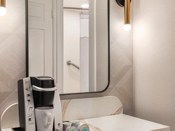 Crowne Plaza Louisville Airport Expo Ctr, an IHG Hotel : photo 2 de la chambre chambre standard