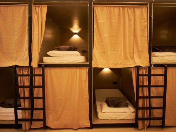 Some Place Else : photo 1 de la chambre dortoir mixte de 8 lits