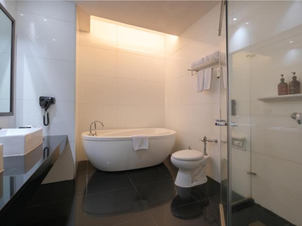 Merlynn Park Hotel : photo 2 de la chambre suite armani