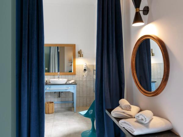 Riad Tamayourt Ocean View & piscine chauffée à 30 : photo 7 de la chambre chambre lit queen-size deluxe