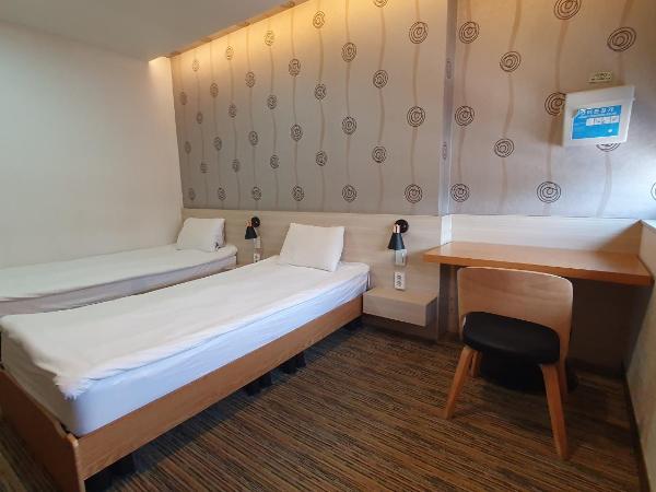 Hostel Korea - Changdeokgung : photo 2 de la chambre chambre lits jumeaux