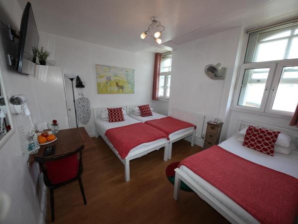 City London Hotel : photo 4 de la chambre chambre triple