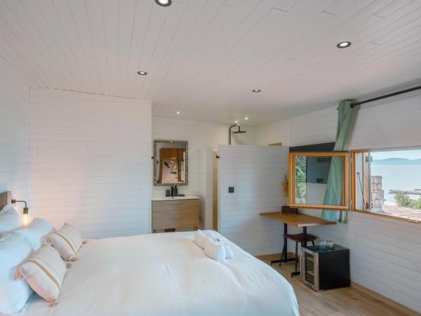 Villa Kirssis : photo 1 de la chambre chambre double - vue sur mer