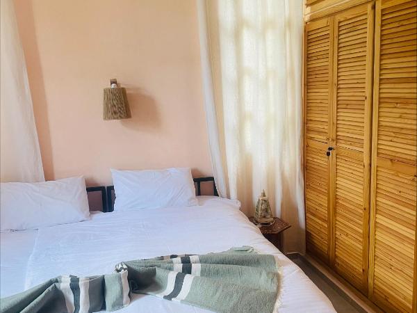 RIAD YANITRI : photo 6 de la chambre bungalow avec terrasse