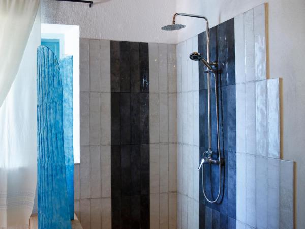 Riad Tamayourt Ocean View & piscine chauffée à 30 : photo 4 de la chambre chambre double deluxe - vue sur mer