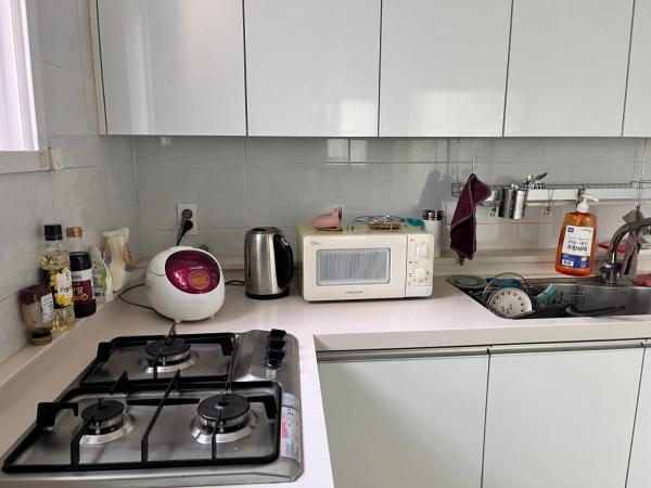 Bueno Day - Near Hongdae & Historic Sites : photo 10 de la chambre chambre lits jumeaux standard