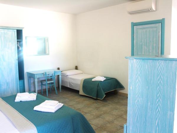 Vel Marì - Rooms on the Beach : photo 4 de la chambre chambre quadruple - vue sur mer