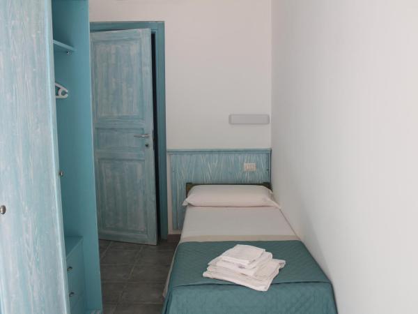 Vel Marì - Rooms on the Beach : photo 1 de la chambre chambre simple standard - vue sur mer