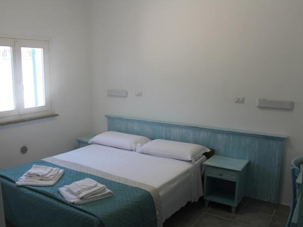 Vel Marì - Rooms on the Beach : photo 4 de la chambre chambre double ou lits jumeaux Économique