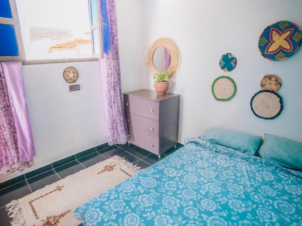 Moroccan Family House : photo 3 de la chambre chambre double avec salle de bains commune