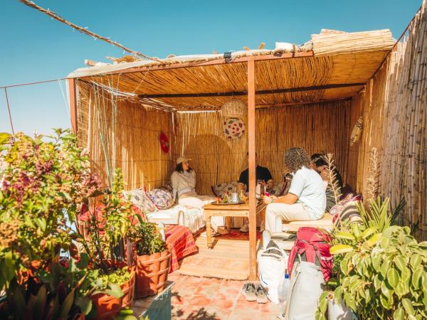 Moroccan Family House : photo 10 de la chambre chambre double avec salle de bains commune