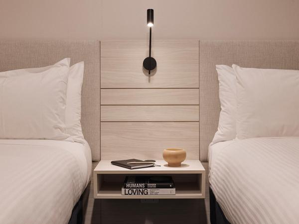 Rydges Darling Square Apartment Hotel : photo 2 de la chambre chambre supérieure avec 2 lits queen-size