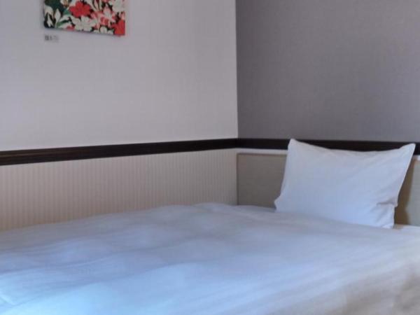 Toyoko Inn Tokyo Otsuka-eki Kita-guchi No 1 : photo 1 de la chambre chambre simple supérieure - non-fumeurs