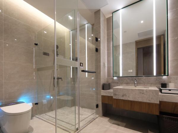 Ramada by Wyndham Wuhan Wangjiawan : photo 4 de la chambre executive king room -  chinese citizens only 