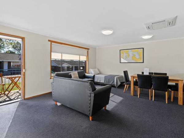 Riverfront Motel & Villas : photo 2 de la chambre two bedroom villa with en-suite