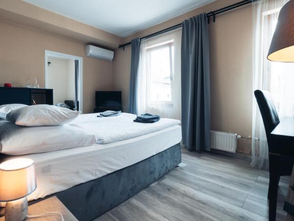 Végvári Hotel Eger : photo 5 de la chambre appartement 2 chambres