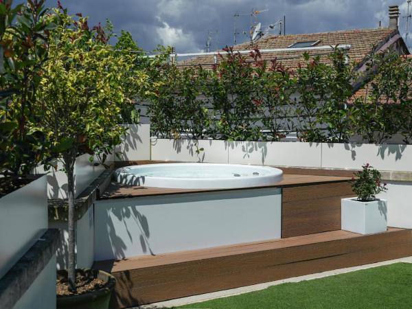 San Michele Luxury Rooms : photo 2 de la chambre chambre lit king-size avec baignoire spa