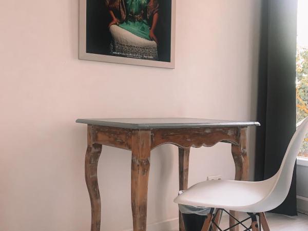 Le Fangassier : photo 4 de la chambre chambre double confort avec terrasse