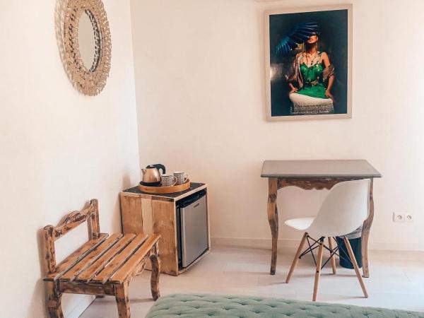 Le Fangassier : photo 6 de la chambre chambre double confort avec terrasse