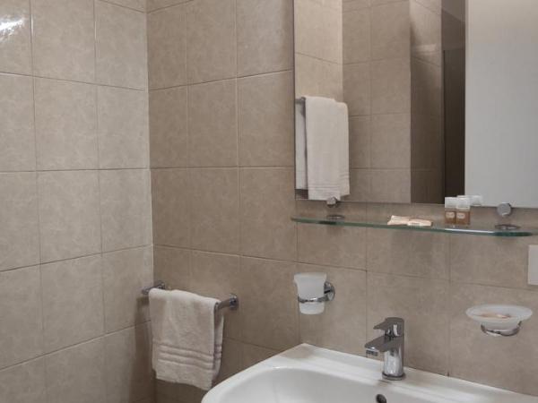 Hotel Mistral : photo 4 de la chambre chambre triple