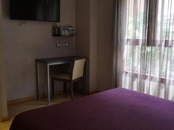 Hostal 4C Cuatro Caminos : photo 4 de la chambre chambre double supérieure