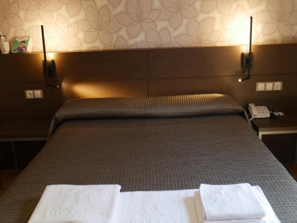 Hostal 4C Cuatro Caminos : photo 2 de la chambre chambre double supérieure