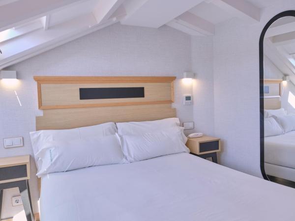 Hotel Praza Quintana : photo 1 de la chambre chambre simple