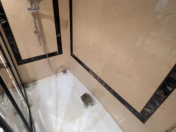 Les Amoureux de la Tour Eiffel : photo 7 de la chambre chambre lit king-size supérieure