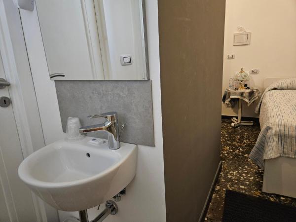 House LeoMar di Sara : photo 5 de la chambre grande chambre simple