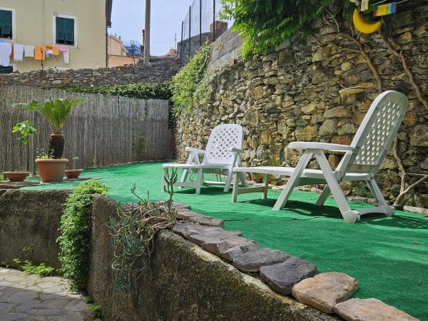 House LeoMar di Sara : photo 2 de la chambre chambre double avec salle de bains privative