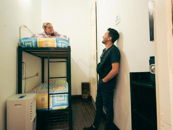 IDEAL SOCIAL Hostel : photo 1 de la chambre chambre lits jumeaux avec salle de bains privative