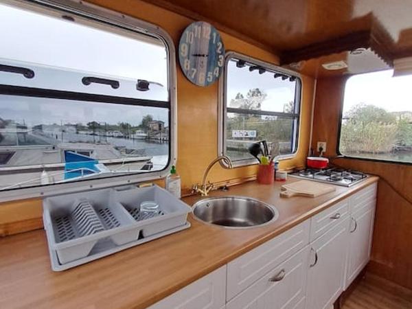 Nuit insolite dans une péniche hollandaise : photo 5 de la chambre mobile home