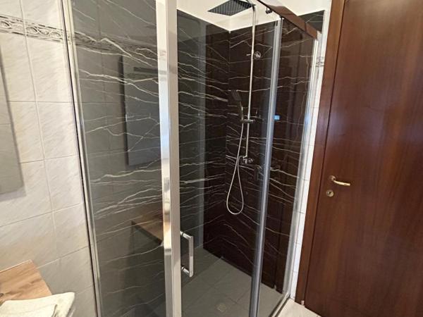 Bed Station -self check in- : photo 1 de la chambre chambre double avec balcon