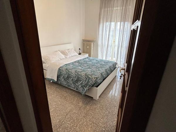 Bed Station -self check in- : photo 2 de la chambre chambre double avec balcon