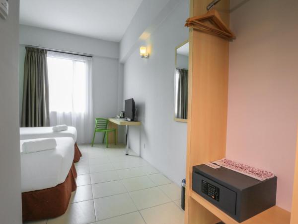 Temasek Hotel : photo 3 de la chambre chambre lits jumeaux supérieure