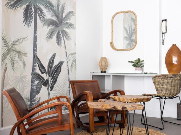 Hôtel La Villa Juan Beach : photo 3 de la chambre suite