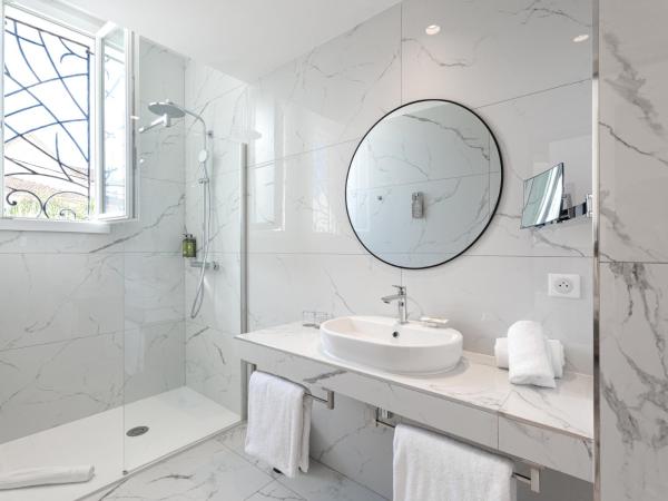 Hôtel La Villa Juan Beach : photo 4 de la chambre chambre exclusive - vue sur piscine