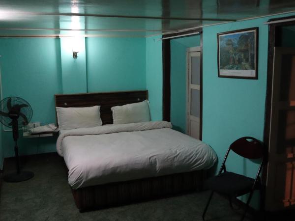 Heranya Hostel : photo 5 de la chambre chambre standard lit queen-size