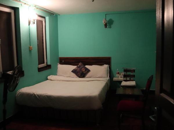 Heranya Hostel : photo 6 de la chambre chambre standard lit queen-size