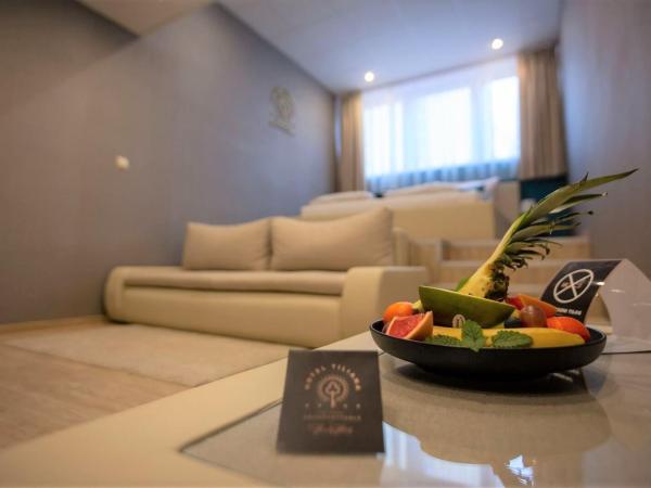 The Hotel Unforgettable - Hotel Tiliana by Homoky Hotels & Spa : photo 6 de la chambre suite avec terrasse
