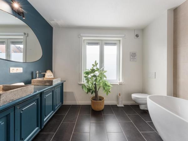 Fall Eighteen by Romy&Travis : photo 6 de la chambre chambre double deluxe avec baignoire