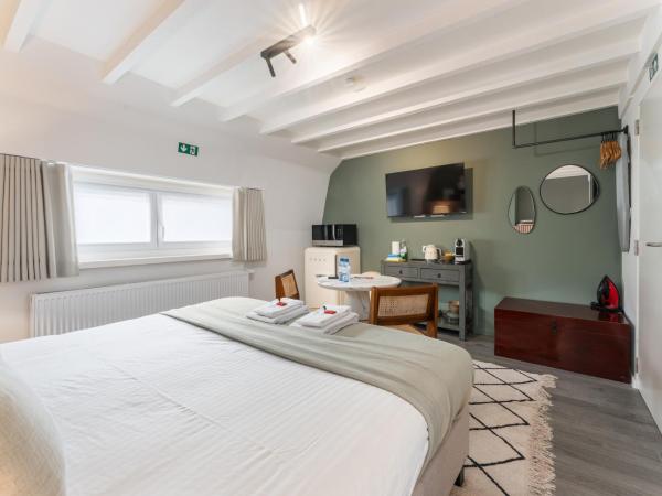 Fall Eighteen by Romy&Travis : photo 10 de la chambre chambre double deluxe avec douche