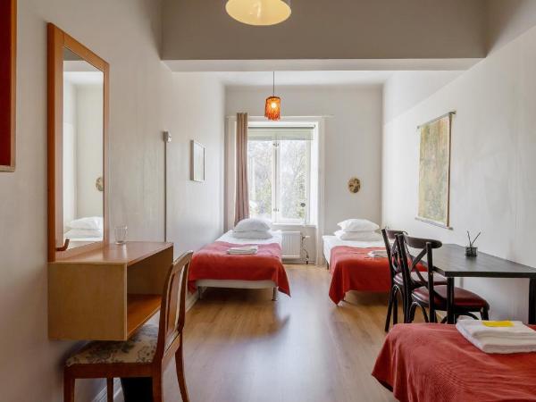 Reimersholme Hotel : photo 3 de la chambre chambre triple basique avec salle de bains commune