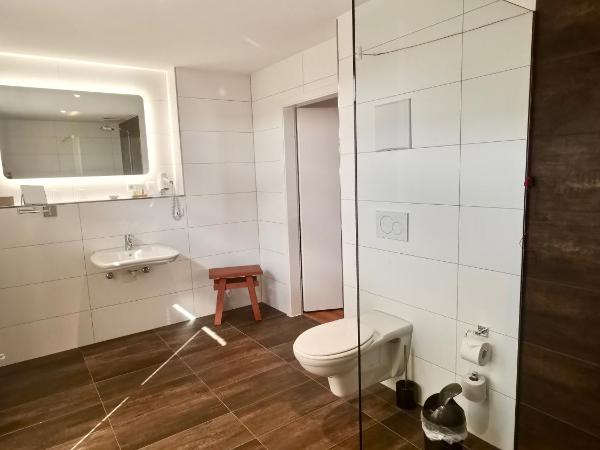 H23 Hotel Stuttgart : photo 4 de la chambre suite junior