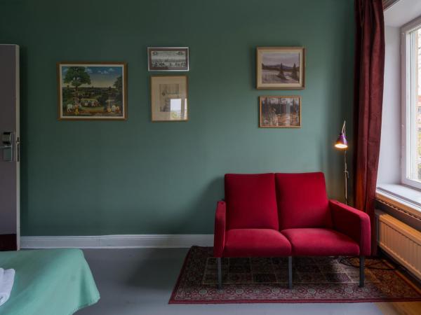 Reimersholme Hotel : photo 9 de la chambre chambre quadruple avec salle de bains commune