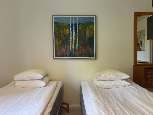 Reimersholme Hotel : photo 8 de la chambre chambre quadruple avec salle de bains privative