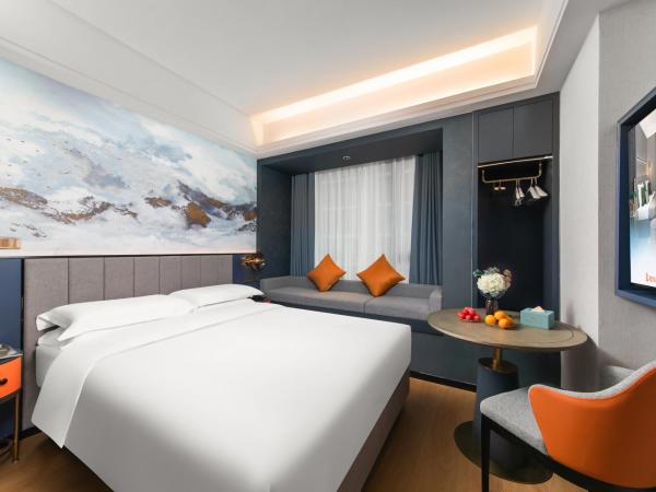 R ROYALSS HOTE Qujiang Dayan Pagoda : photo 2 de la chambre chambre double