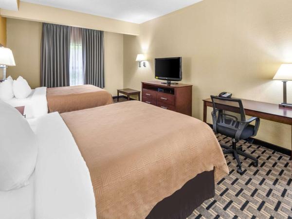 Clarion Inn & Suites Northwest : photo 2 de la chambre chambre 2 lits queen-size - non-fumeurs