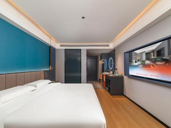 R ROYALSS HOTE Qujiang Dayan Pagoda : photo 3 de la chambre chambre double deluxe